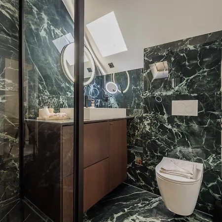 Apartment Charming St Honore -1br-2p - Louvre Paris